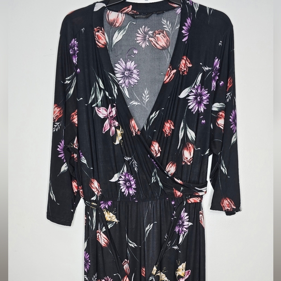 Floral Black Jumpauit - Picture 2 of 5